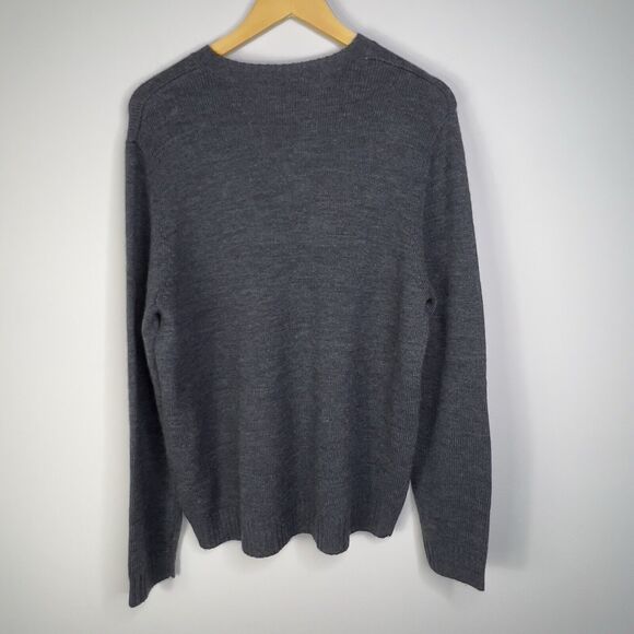 Eddie Bauer 100% Wool V Neck Sweater Size Medium Gorpcore Outdoors - Picture 2 of 5